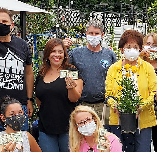 Fountain Valley California residents cash mob a small business